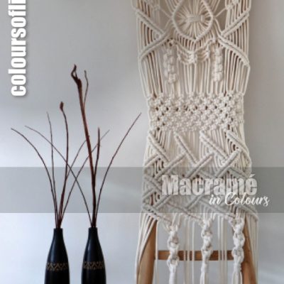 Wandkleed met Bobbiny Jumbo ontwerp uit boek Macramé in Colours