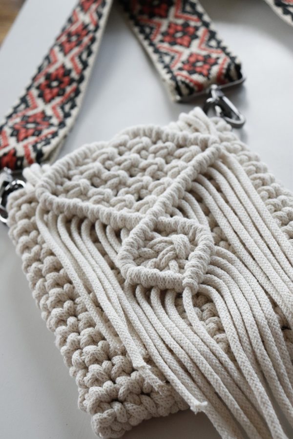 macrame, knooptechniek leuk voor tassen en home deco's. pakketten, patronen coloursoflife.nl