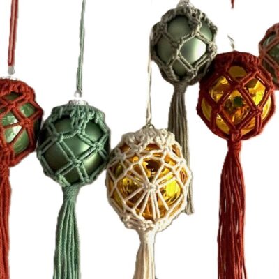 kerstbal hobbyhandig, ontwerp van coloursoflife.nl